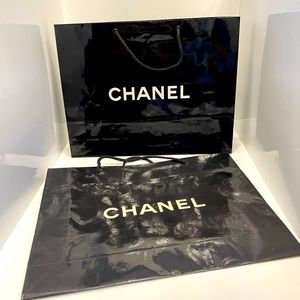 Chanel large shopping bag 🛍